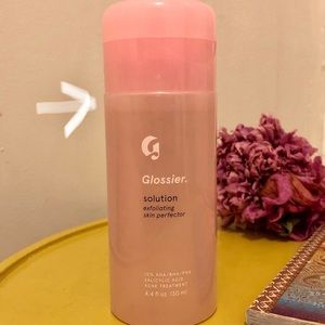 Glossier “The Solution” - never used dispenser